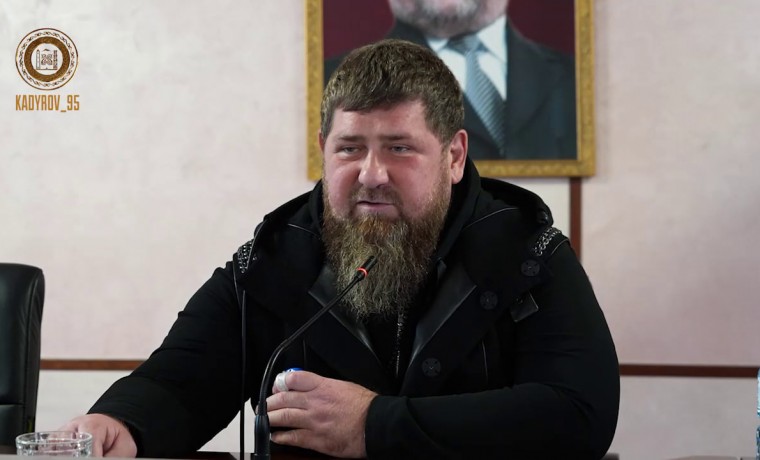 Рамзан Кадыров провел встречу с сотрудниками Министерства автомобильных дорог ЧР