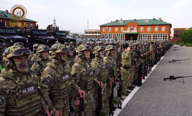 Рамзан Кадыров поздравил с 19-летием Спецполк полиции имени А.-Х. Кадырова