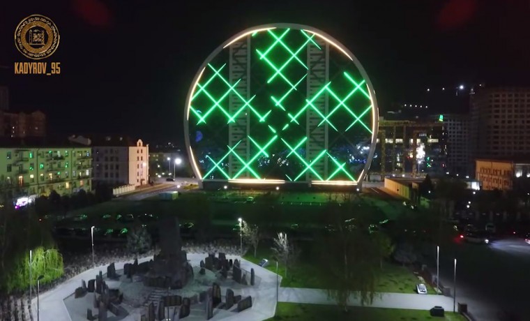 В Грозном состоялось открытие уникального по своей архитектуре многоквартирного жилого дома