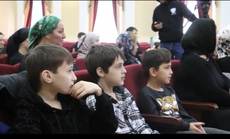 В Грозном прошло закрытие || республиканских интеллектуальных игр «fast bill 2022»