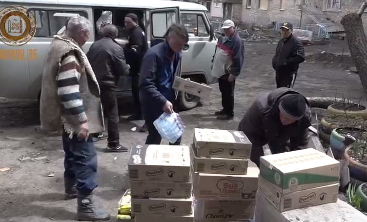 В Новоазовск доставлен очередной груз продовольствия для жителей и бойцов от РОФ им. А.-Х. Кадырова