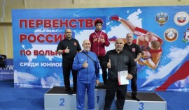 Воспитанники РБК «Ахмат» завоевали две золотые медали на первенстве России по вольной борьбе