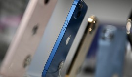 Цены на айфоны последней модели снизились до 30%