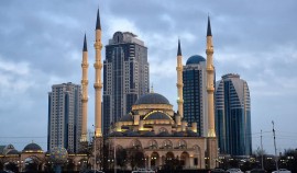 Рамзан Кадыров поздравил сотрудников городской администрации с победой в престижном конкурсе