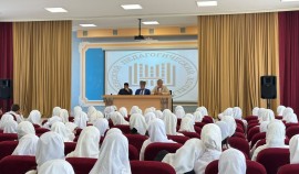 В Грозненском педколледже состоялась встреча, посвящённая патриотическому воспитанию молодежи