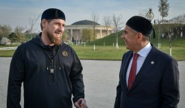 Раис Татарстана Рустам Минниханов поздравил с днем рождения Главу ЧР Рамзана Кадырова