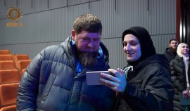 Рамзан Кадыров проверил ход реконструкции ЧГТЮЗ и Дворца Event-агентства «ИРСЕ ДЕ»