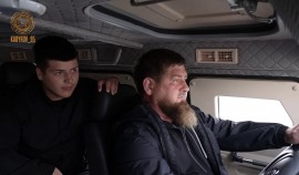 Глава ЧР проверил качество и возможности новой партии военной техники