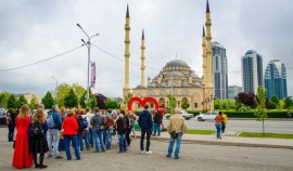 На центральных улицах Грозного прошла акция «Гостепримный город»