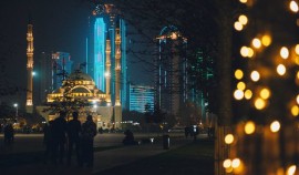 SuperJob выяснил, в каких профессиях жители Грозного больше доверяют мужчинам, а в каких - женщинам