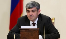 Глава КБР Казбек Коков поздравил жителей ЧР со 100-летием государственности
