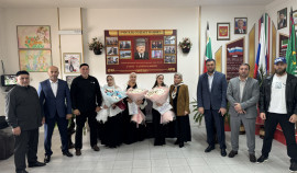 Депутаты «Единой России» поздравили учителей в районах ЧР с профессиональным праздником