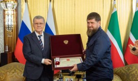 Рамзан Кадыров поздравил Юрия Чайку с днём рождения
