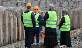 Общественники проверили ход работ по реконструкции моста на улице Шерипова в Грозном