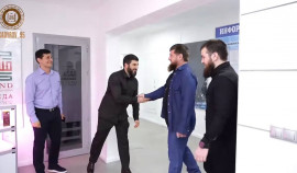 Рамзан Кадыров поздравил коллектив Фонда им. Шейха Зайеда Аль Нахайана с юбилеем