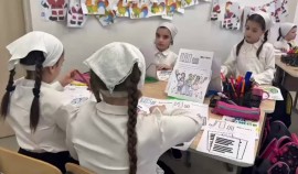 Юные граждане Курчалоевского района знакомятся с избирательным процессом| грозный, чгтрк