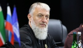 Адам Делимханов опроверг связь с «помощницей» Ларисой Бакаевой