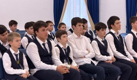 Школьникам Грозного рассказали о кибербезопасности и ответственности за фейки в сети| грозный, чгтрк