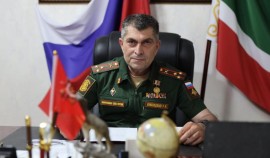 Руслан Нумахаджиев: «В зону боевых действий военнослужащих срочной службы не отправляют»| грозный, чгтрк
