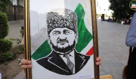 В Грозном прошел конкурс рисунков, приуроченный к 71-й годовщине со дня рождения А.-Х. Кадырова