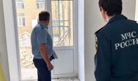 Прокуратура Грозненского района проверила капитальный ремонт в школе в рамках нацпроекта