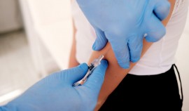 В России прививки от гриппа сделали уже почти 44 миллиона человек