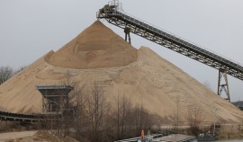 Китай приостановил поставки песка на Тайвань