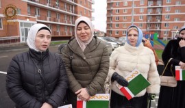 РОФ им. А.-Х. Кадырова предоставил шесть новых квартир погорельцам