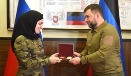 Айшат Кадырова награждена Орденом Дружбы ДНР