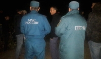 В горах Веденского района эвакуировали пострадавших, автомобиль с которыми упал в 15-метровый обрыв 