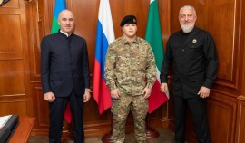 Адаму Кадырову вручили высшую госнаграду КЧР - орден «За заслуги перед КЧР