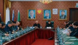 Адам Алханов провел заседание комиссии по делам несовершеннолетних и защите их прав
