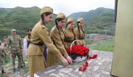 В селе Итум-Кали почтили память павших воинов Великой Отечественной войны