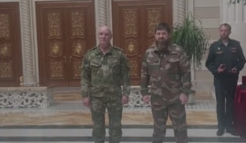 Главе ЧР Рамзану Кадырову вручили погоны генерал-лейтенанта
