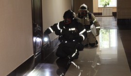 Совместные подразделения Росгвардии и МЧС провели учение по ликвидации условного пожара в Грозном