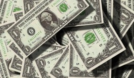 Курс доллара поднялся выше 64 рублей