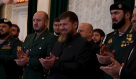 Рамзан Кадыров принял участие в торжественном мероприятии, приуроченном к Международному дню учителя| грозный, чгтрк