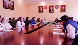 В ЧГУ прошел круглый стол по профилактике деструктивных проявлений в молодежной среде| грозный, чгтрк