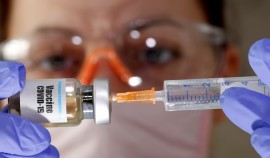 ФРГ планирует получить 100 млн доз вакцины от коронавируса