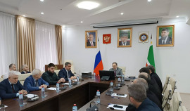 Замминистра строительства и ЖКХ РФ Алексей Ересько провел совещание в Минстрое ЧР