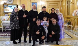 Рамзан Кадыров поздравил с Ид аль-Фитр родных и соратников