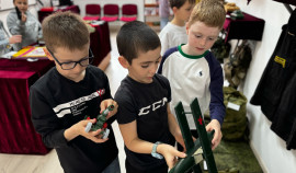 Обучающиеся Серноводского района провели экскурсию в музей, посвященный героям СВО