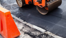 В селе Чечен-Аул подходит к концу асфальтирование улицы в рамках нацпроекта