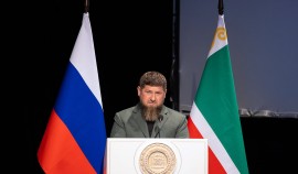 Рамзан Кадыров поздравил жителей ЧР с Днем гражданского согласия и единения