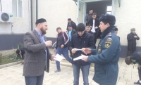 Пожарные рассказали о правилах пожарной безопасности прихожанам в мечетях Чечни