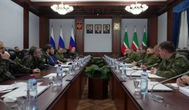 Магомед Даудов провел совещание с руководством силовых структур и представителями Минобороны РФ