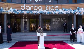 Рамзан Кадыров принял участие в открытии Центра лечения и реабилитации детей Darbakids| грозный, чгтрк