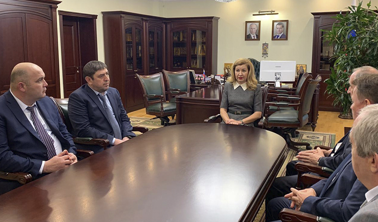 Денилбек Абдулазизов назначен представителем Федерального ФОМС в СКФО