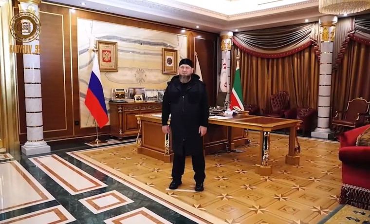 Рамзан Кадыров поздравил мусульман с праздником Ид аль-Фитр