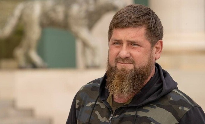 Рамзан Кадыров: Украинские фашисты используют запрещённые кассетные боеприпасы